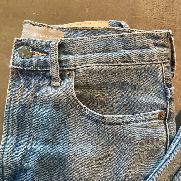 Everlane The Way High Jean in Light Wash - Picture 9 of 9